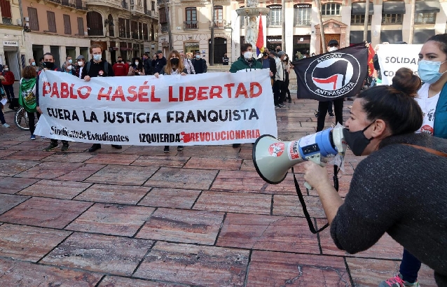 Unas 250 personas se concentran en apoyo a Pablo Hasél en Málaga